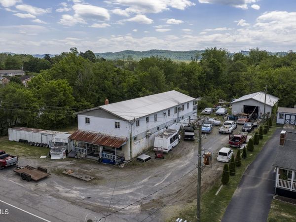 3425 Bloomingdale Road, Kingsport, TN 37660