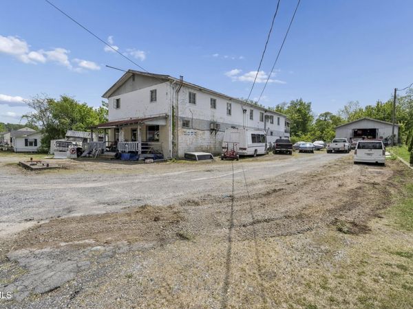 3425 Bloomingdale Road, Kingsport, TN 37660