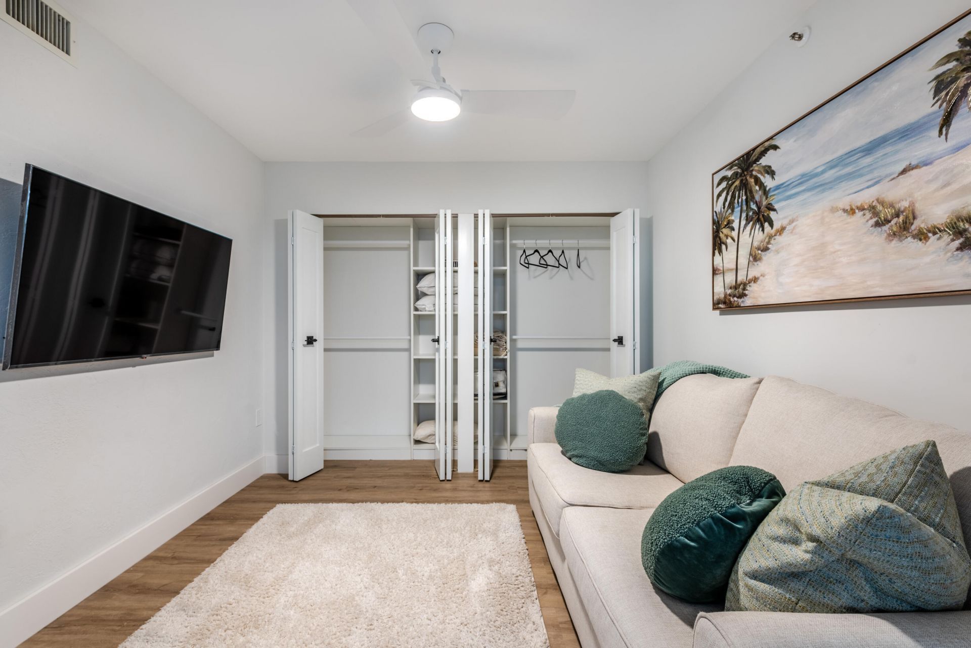 6096 Huntwick Terrace, Unit 303, Delray Beach, FL 33484 Photo