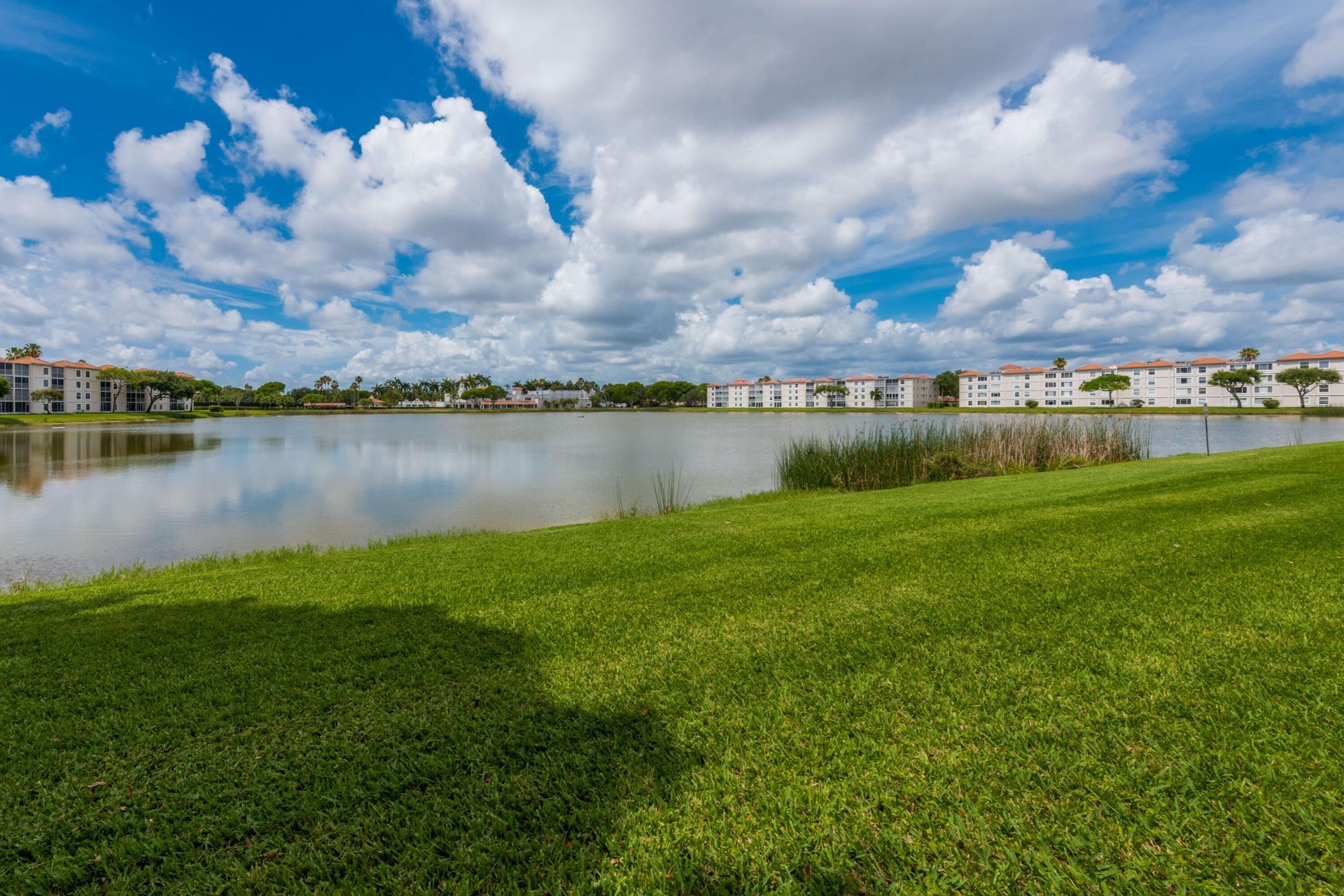 6096 Huntwick Terrace, Unit 303, Delray Beach, FL 33484 Photo