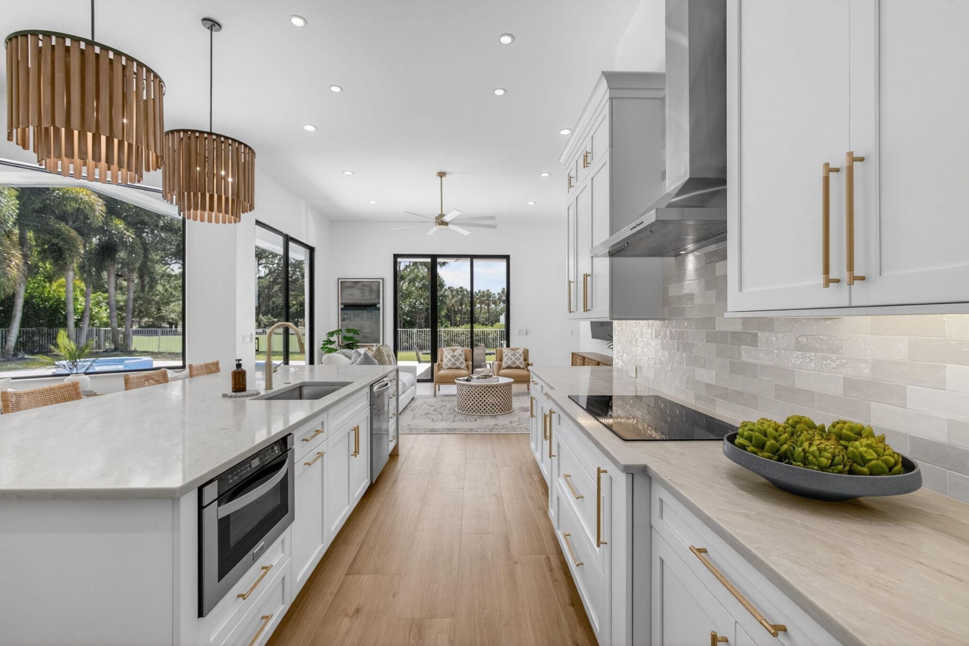 2725 Seneca Circle, West Palm Beach, FL 33409 Photo