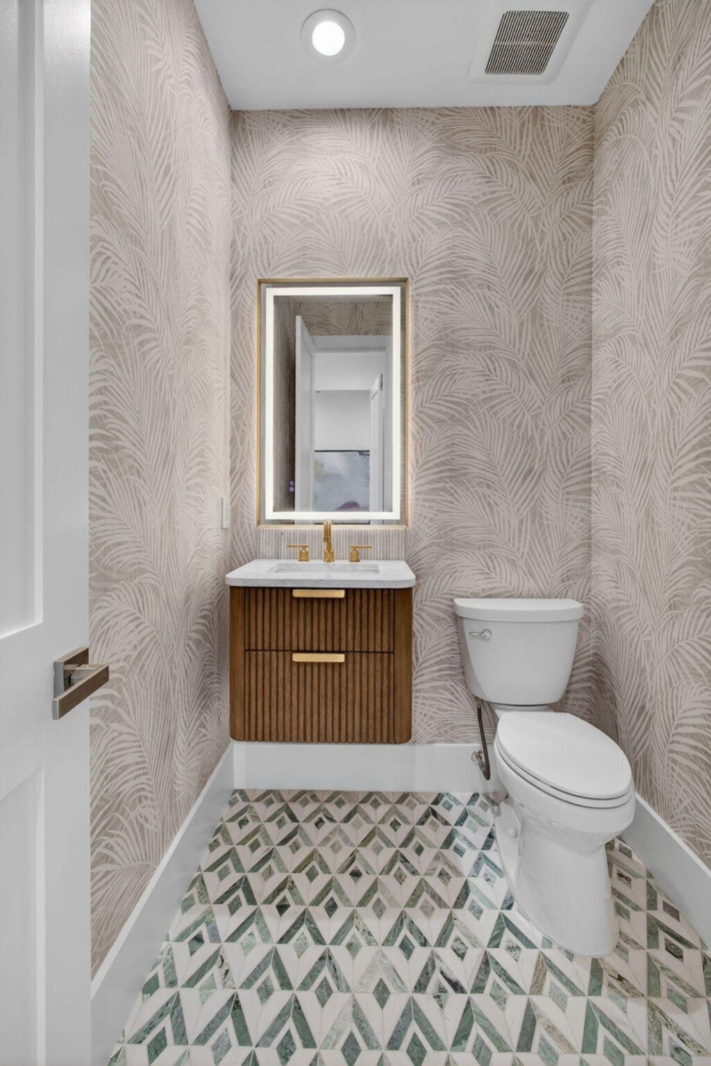 2725 Seneca Circle, West Palm Beach, FL 33409 Photo