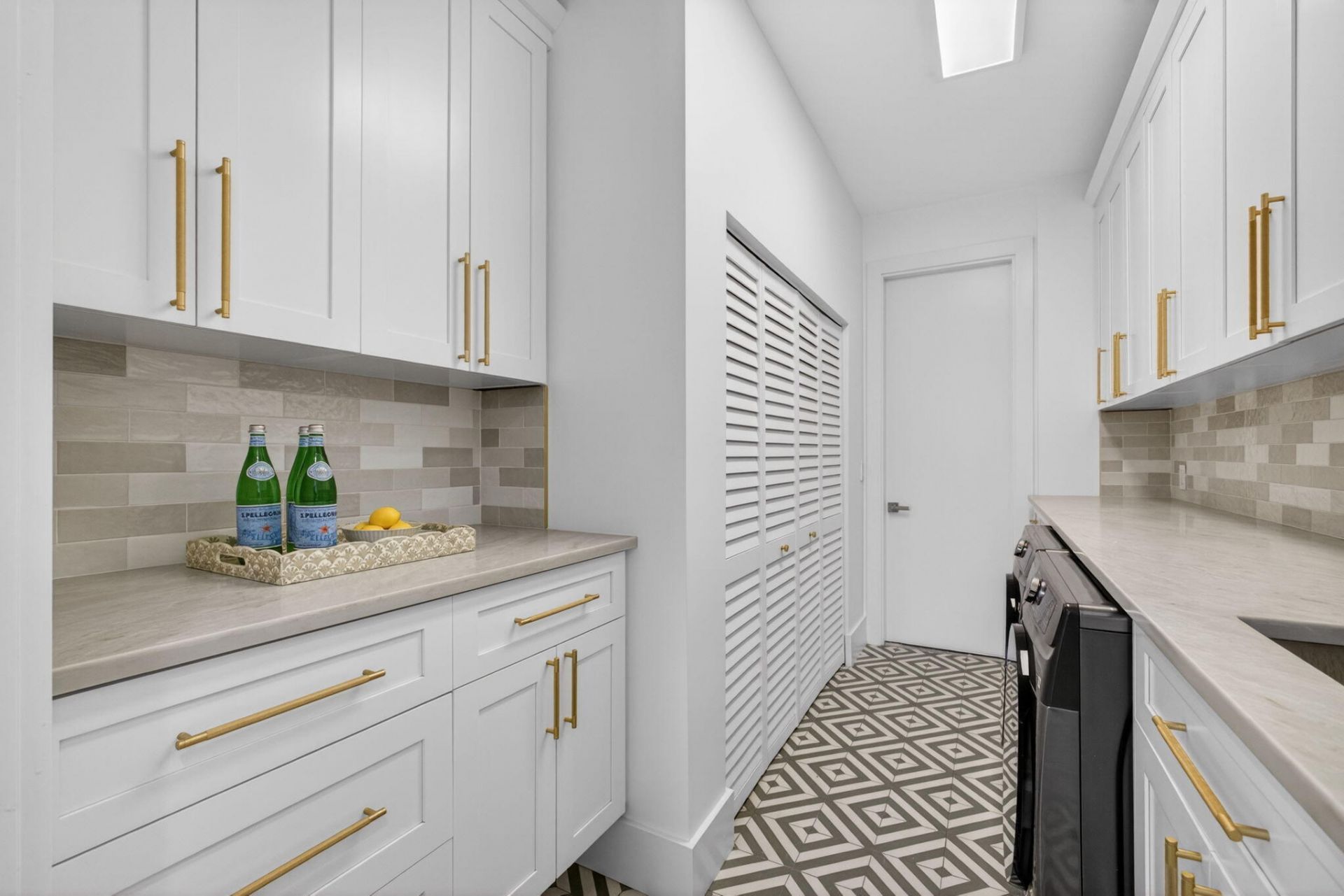 2725 Seneca Circle, West Palm Beach, FL 33409 Photo