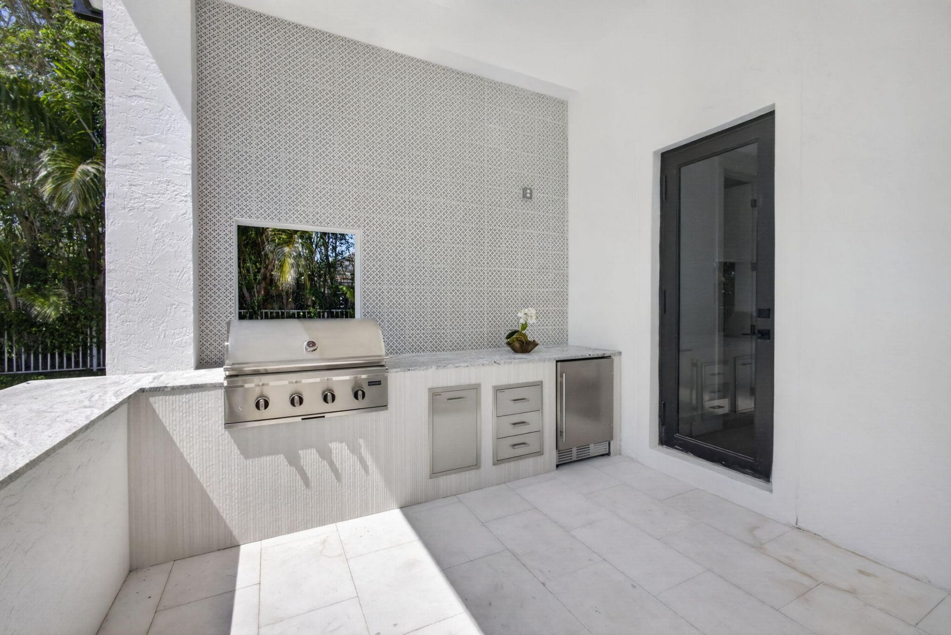 2725 Seneca Circle, West Palm Beach, FL 33409 Photo