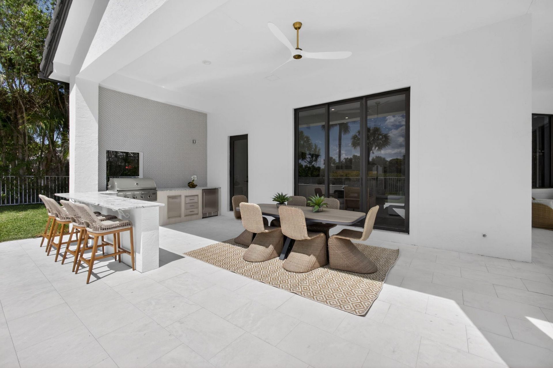 2725 Seneca Circle, West Palm Beach, FL 33409 Photo