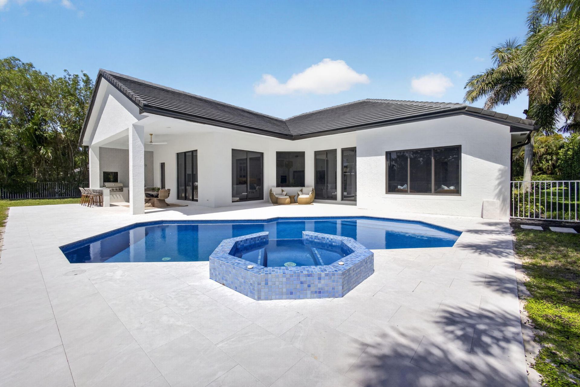 2725 Seneca Circle, West Palm Beach, FL 33409 Photo