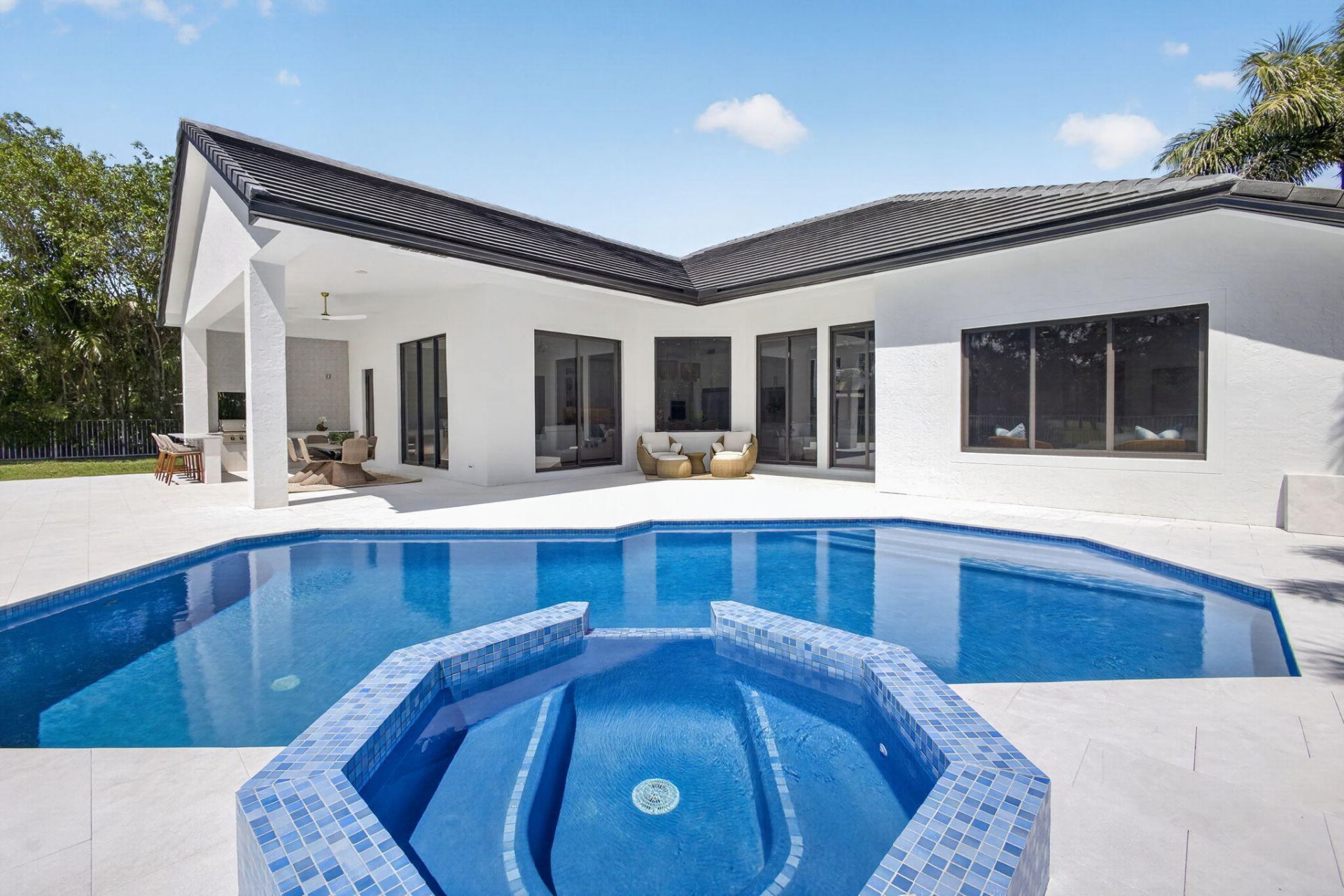 2725 Seneca Circle, West Palm Beach, FL 33409 Photo