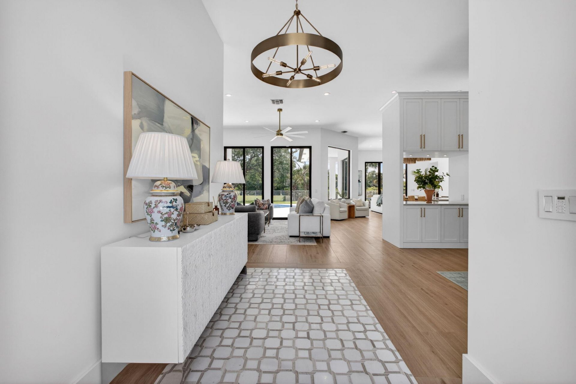 2725 Seneca Circle, West Palm Beach, FL 33409 Photo