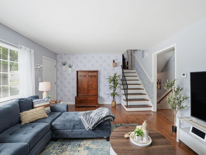 440 Deerwood Avenue E, Columbus, OH 43230 Photo 7