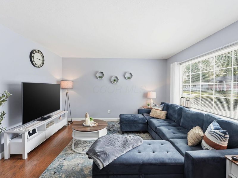 440 Deerwood Avenue E, Columbus, OH 43230 Photo 9