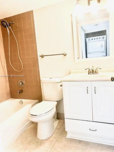 871 NE 207th Ter , Unit 4-101, Miami, FL 33179 Photo