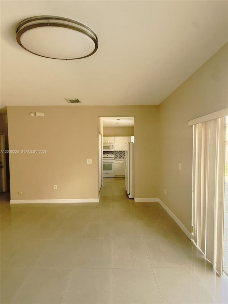 390 NE 35th Ave , Homestead, FL 33033 Photo