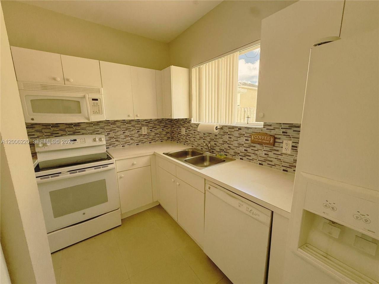 390 NE 35th Ave , Homestead, FL 33033 Photo