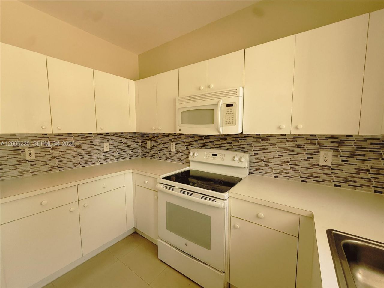 390 NE 35th Ave , Homestead, FL 33033 Photo