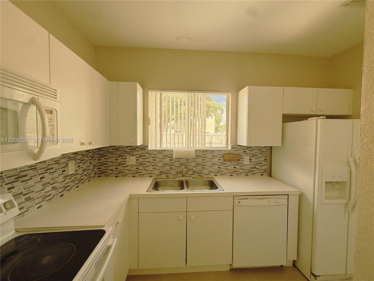 390 NE 35th Ave , Homestead, FL 33033 Photo