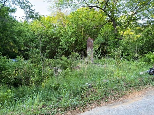 4 Circle Drive SE, Lindale, GA 30147