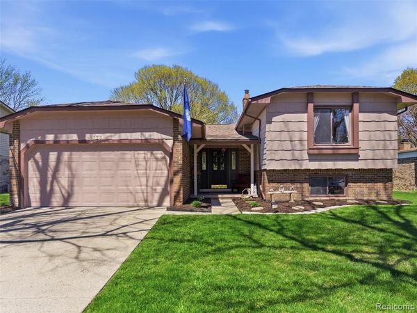 1373 Glenwood Drive , Troy, MI 48083