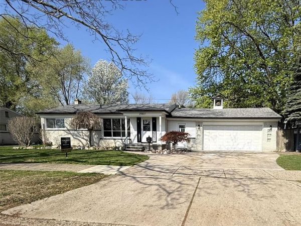 29807 Champine Street, St. Clair Shores, MI 48082