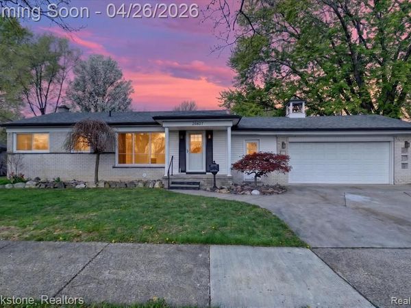 29807 Champine Street, St. Clair Shores, MI 48082