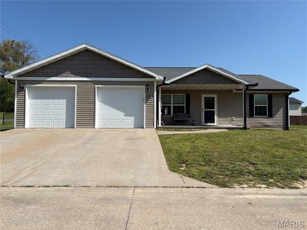 115 Falcon Trail, Cape Girardeau, MO 63701
