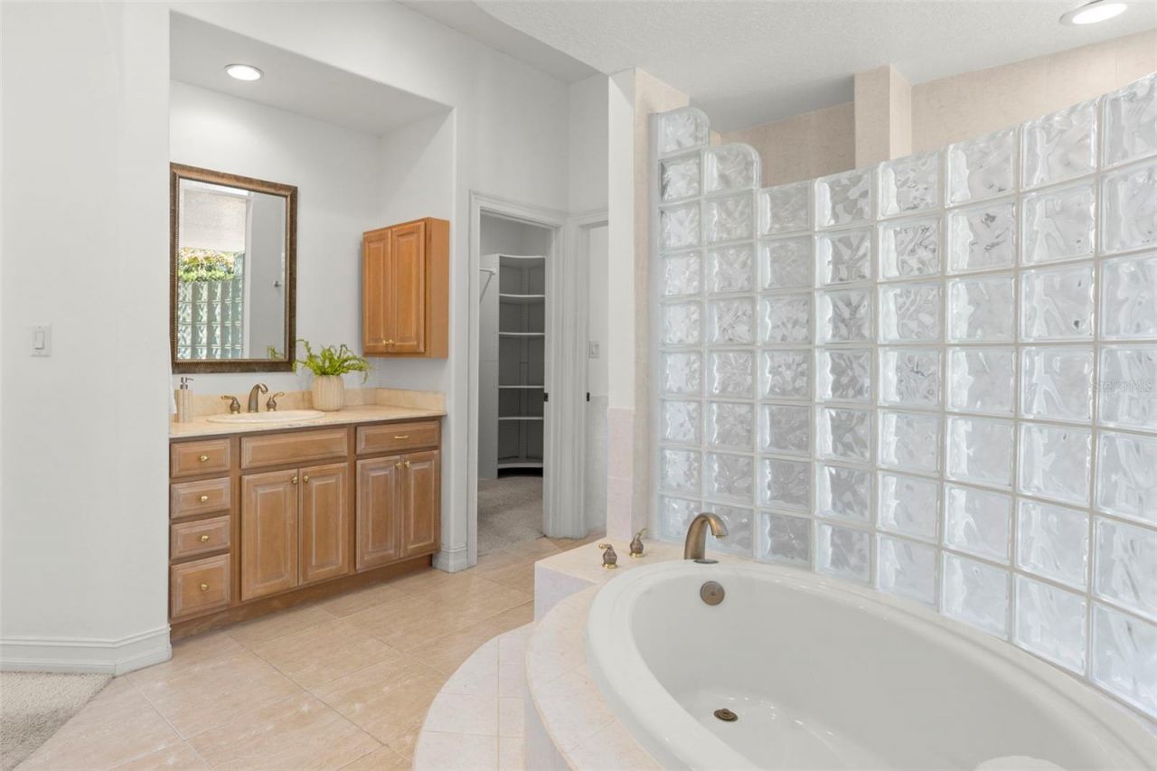 19229 Blount Road, Lutz, FL 33558 Photo