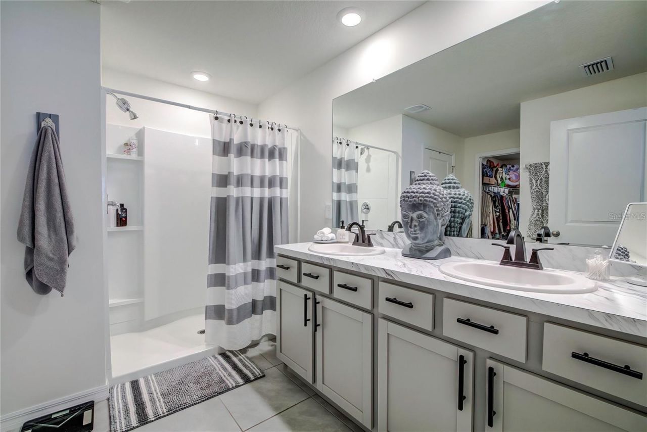 4111 Autumn Amber Drive, Spring Hill, FL 34609 Photo