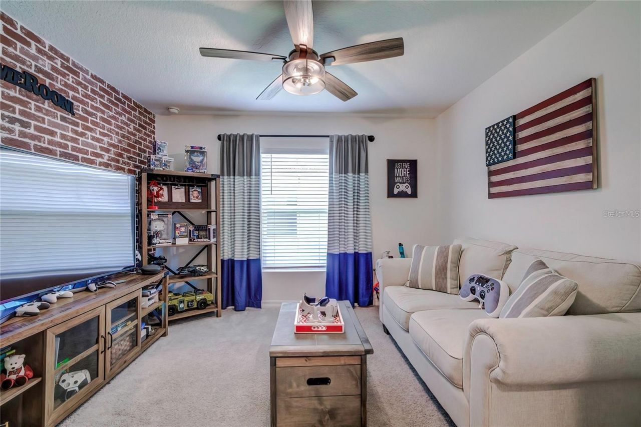 4111 Autumn Amber Drive, Spring Hill, FL 34609 Photo