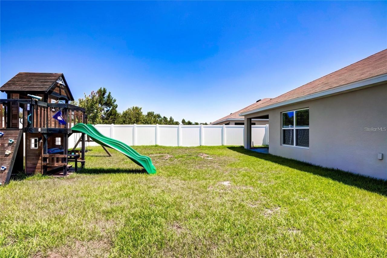 4111 Autumn Amber Drive, Spring Hill, FL 34609 Photo