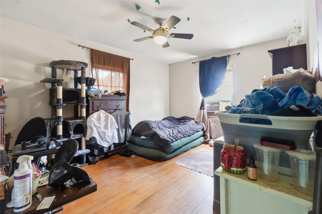 329 Kingston Street S, Saint Petersburg, FL 33711 Photo