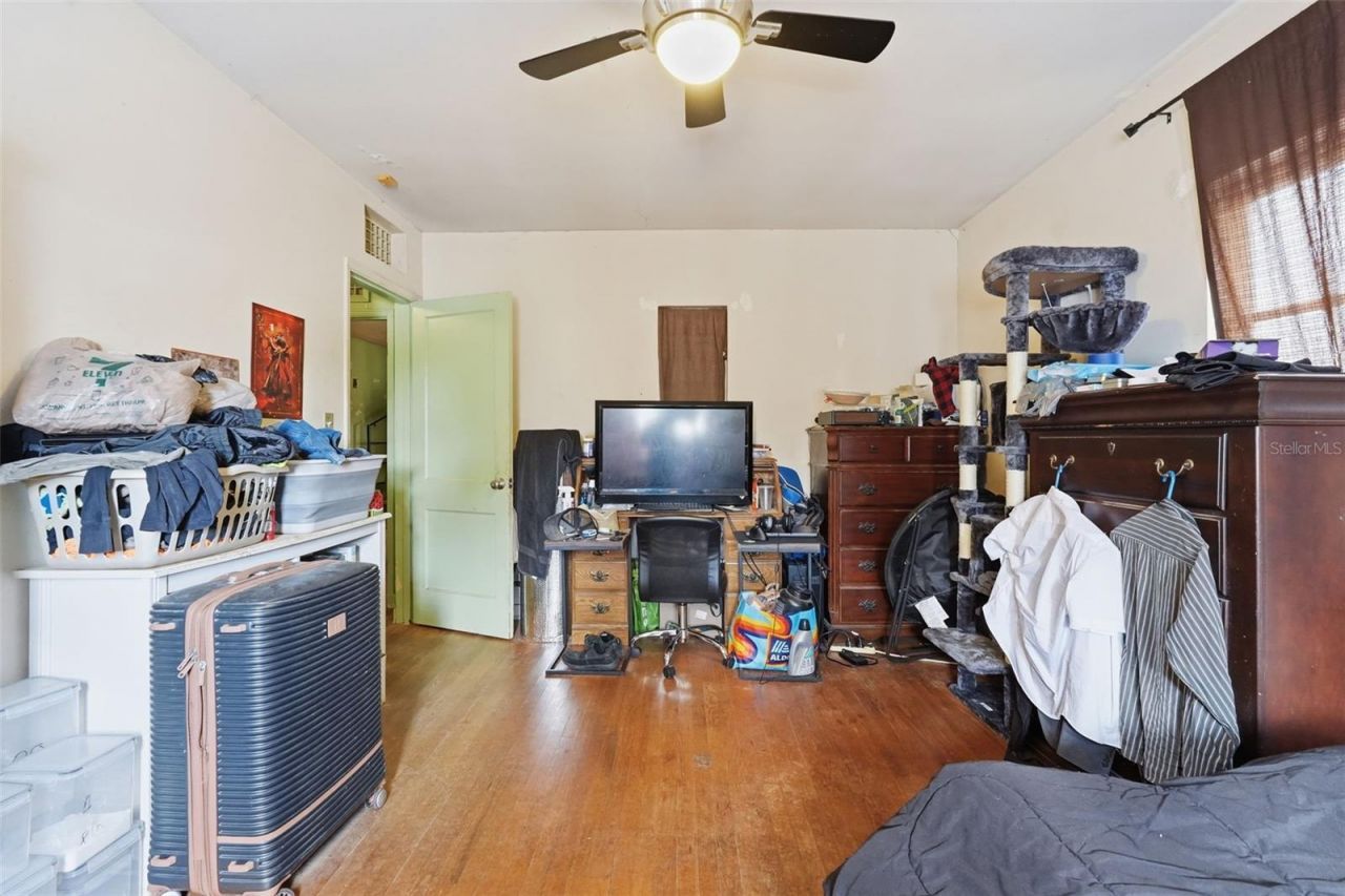 329 Kingston Street S, Saint Petersburg, FL 33711 Photo