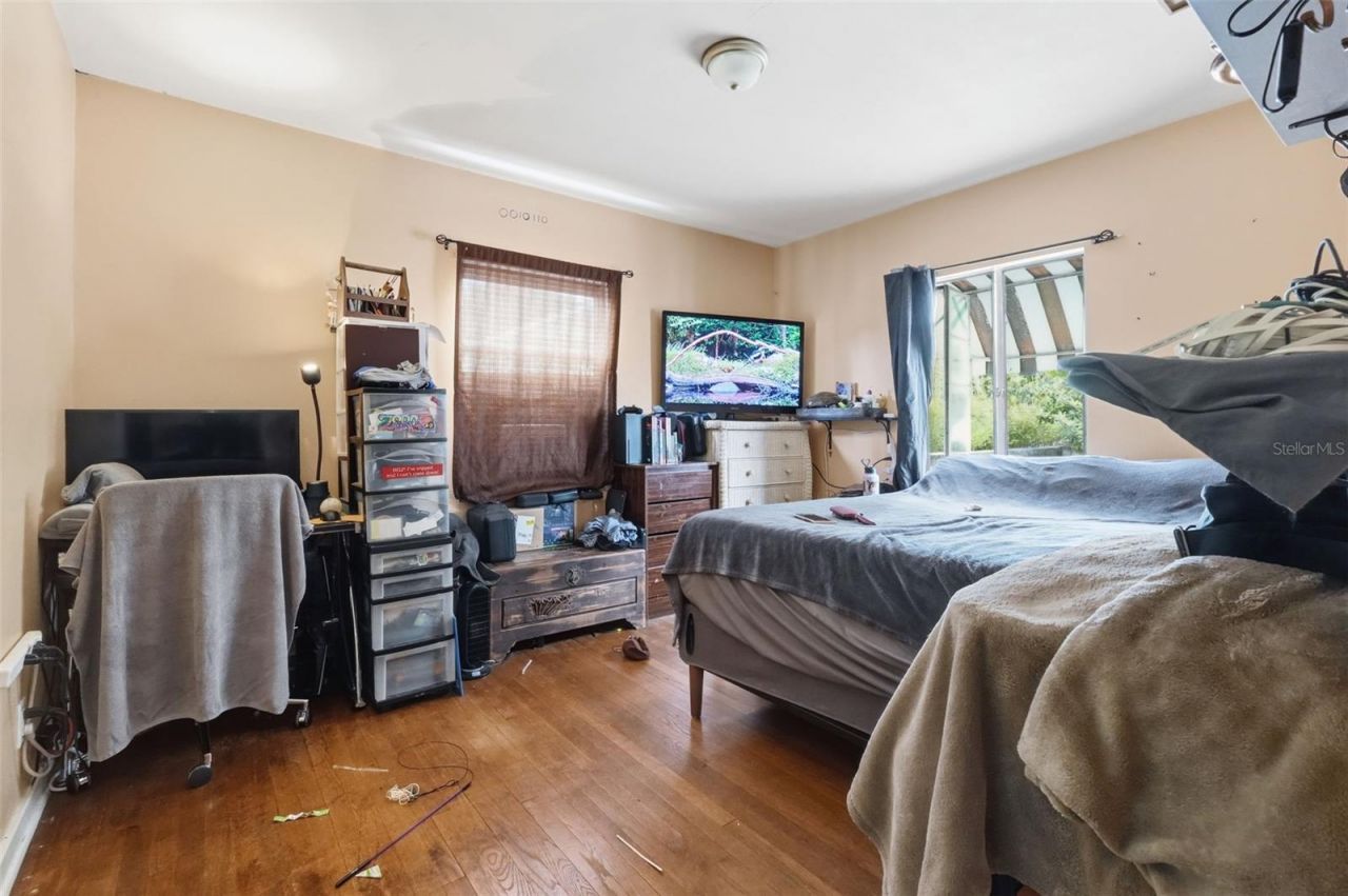 329 Kingston Street S, Saint Petersburg, FL 33711 Photo