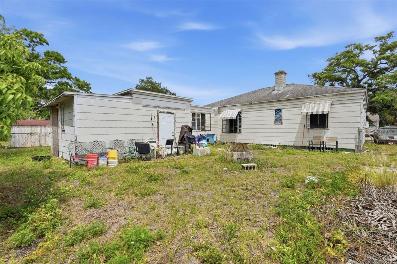 329 Kingston Street S, Saint Petersburg, FL 33711 Photo