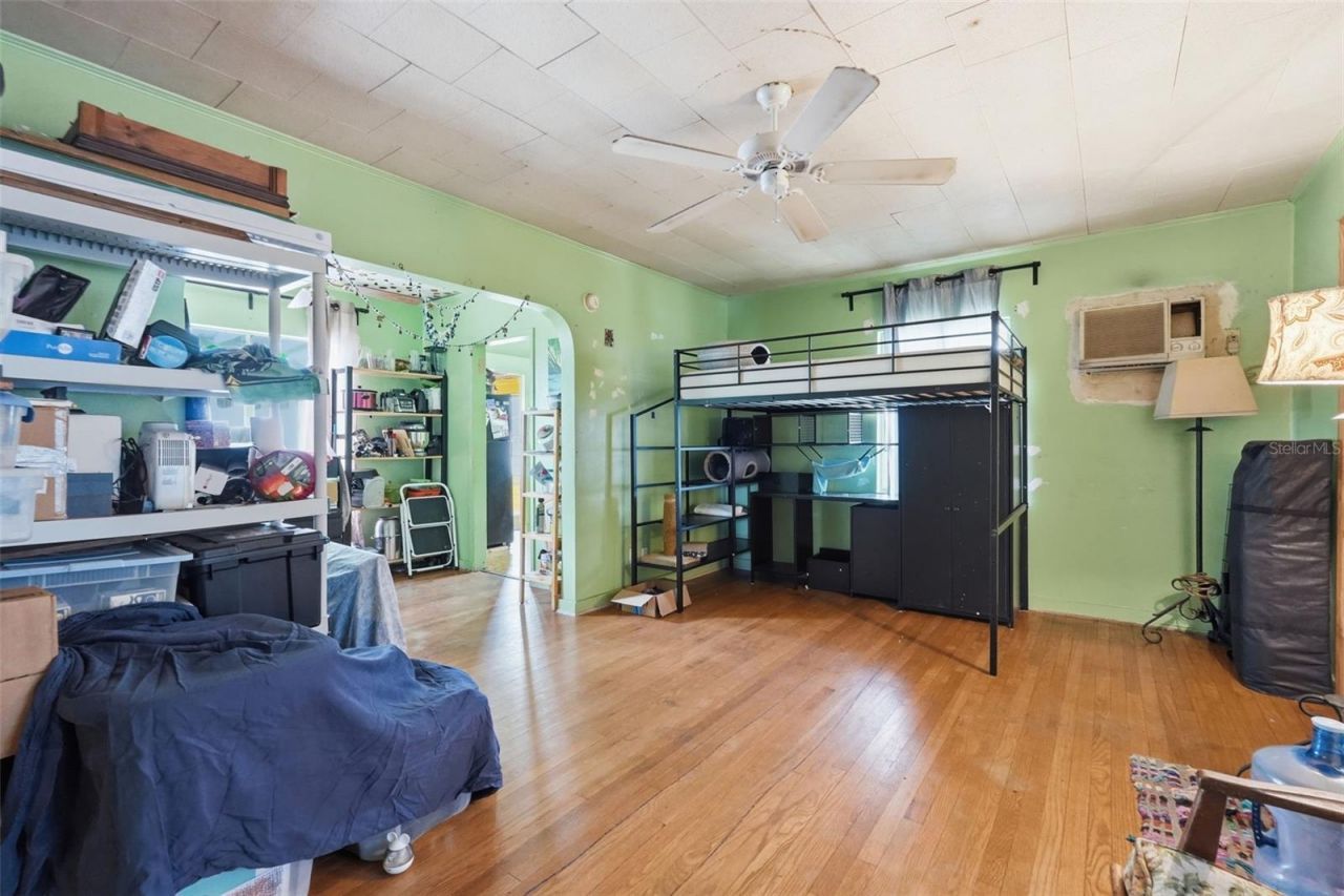 329 Kingston Street S, Saint Petersburg, FL 33711 Photo