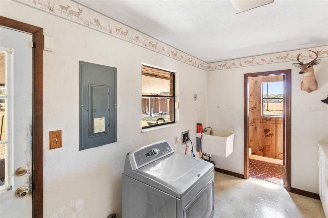 13296 SW County Road 231 , Brooker, FL 32622 Photo