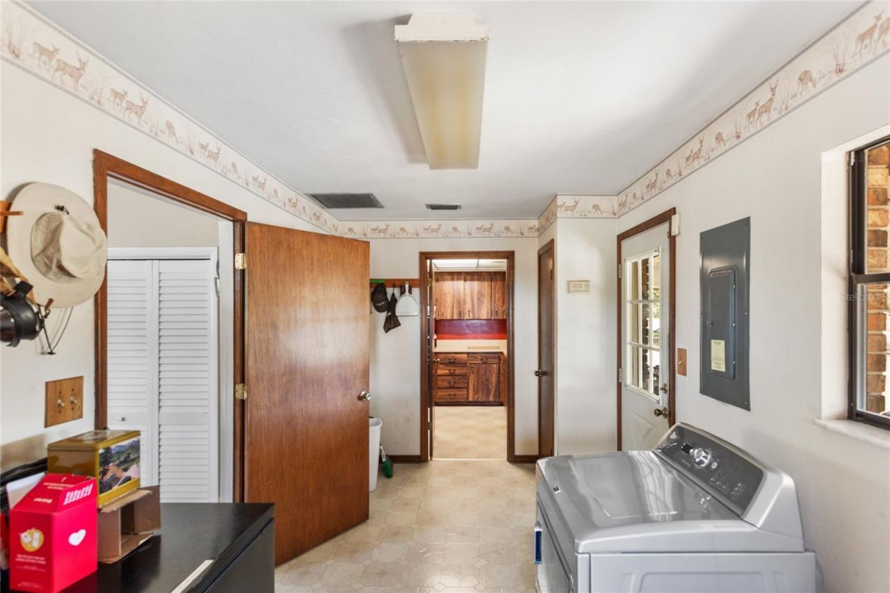 13296 SW County Road 231 , Brooker, FL 32622 Photo