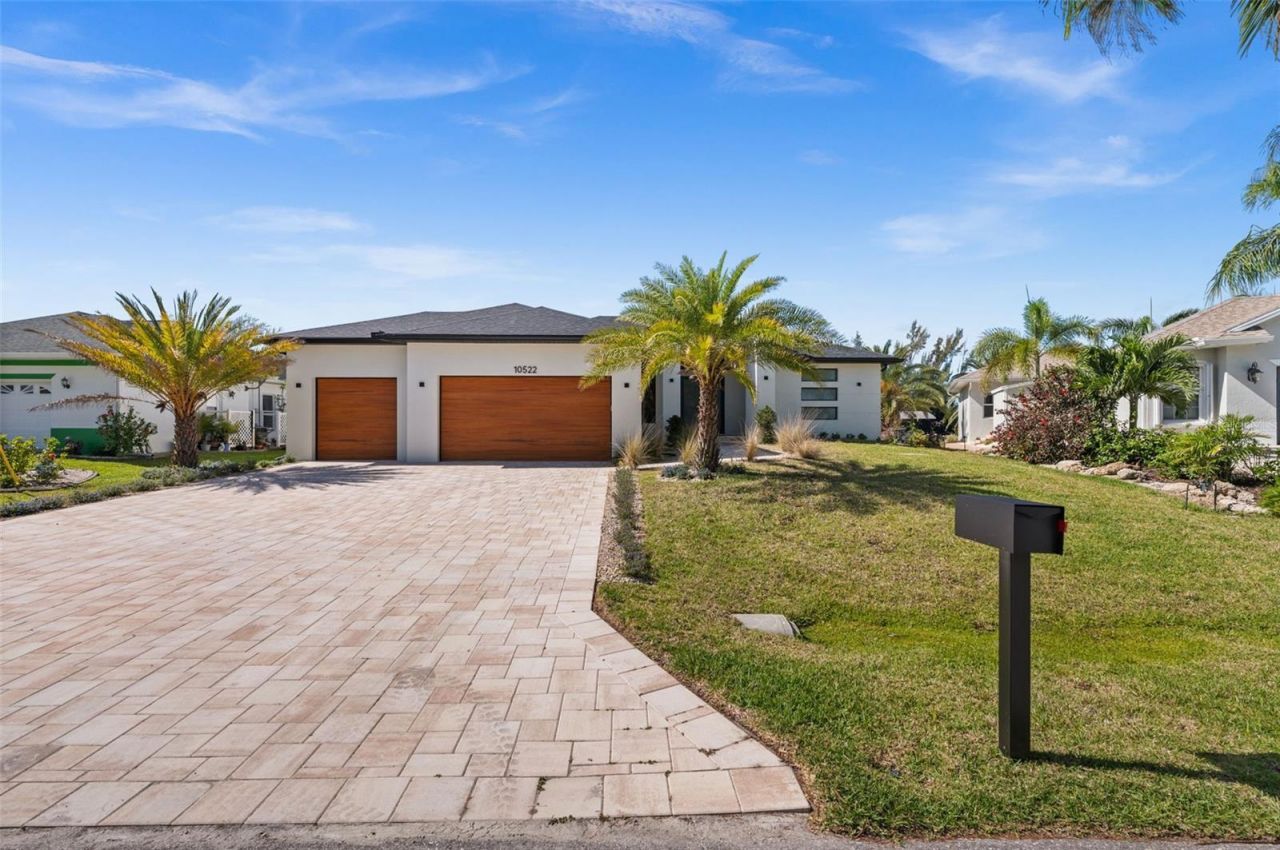 10522 Riverside Road, Port Charlotte, FL 33981 Photo