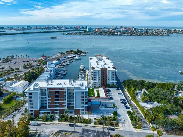 900 N OSCEOLA AVENUE , Unit 401, CLEARWATER, FL 33755