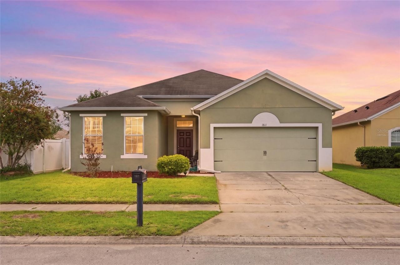 1811 Soldiers Pass, Saint Cloud, FL 34769 Main Photo