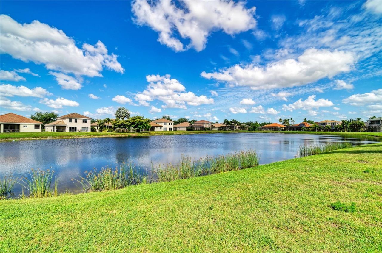 9035 Willowbrook Circle , Bradenton, FL 34212 Photo