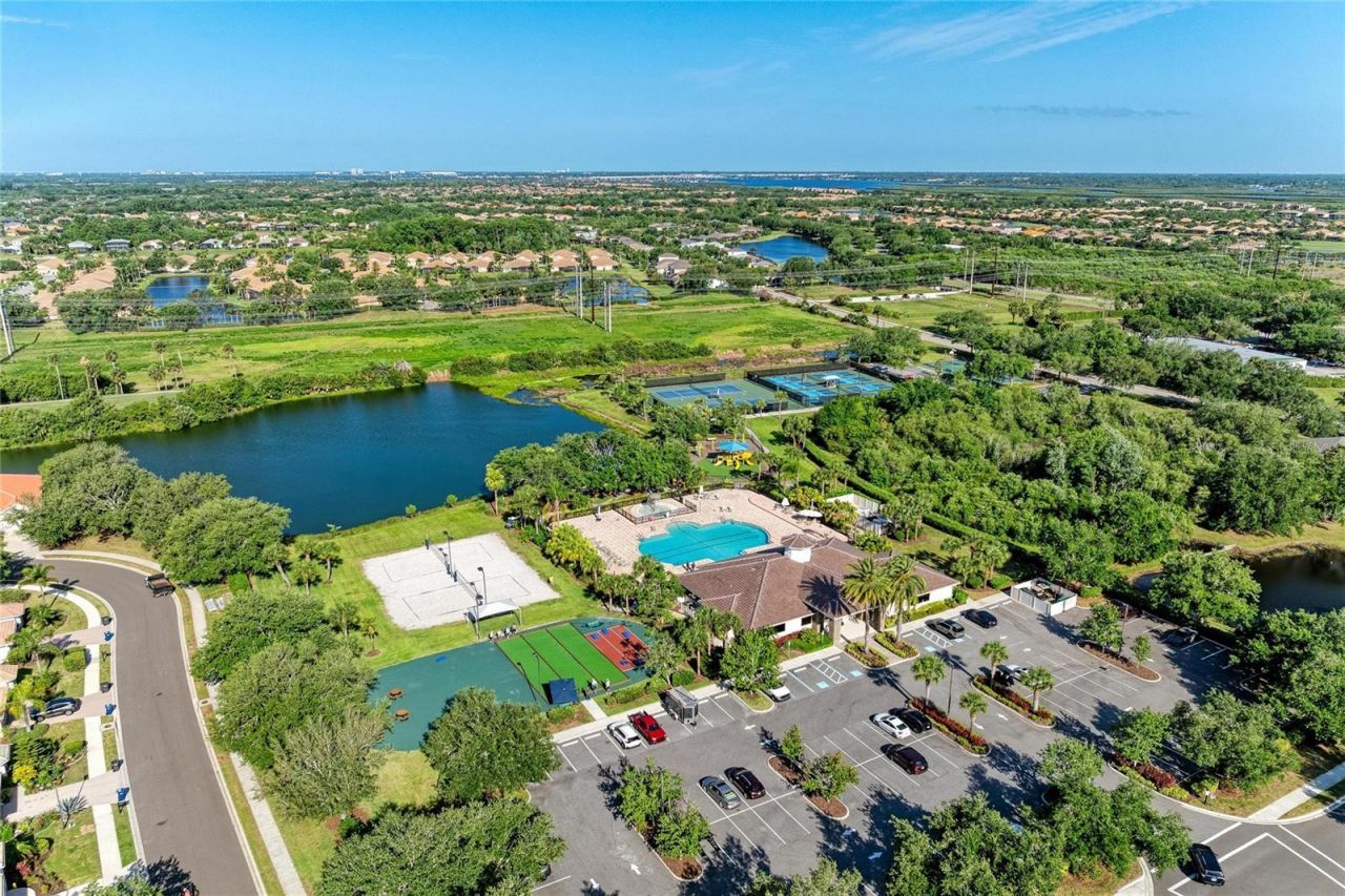 9035 Willowbrook Circle , Bradenton, FL 34212 Photo