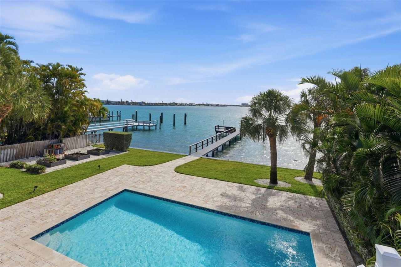 7115 Bay Street, Saint Pete Beach, FL 33706 Photo