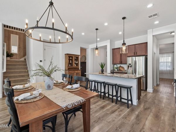 10611 E SIMONE Avenue, Mesa, AZ 85212