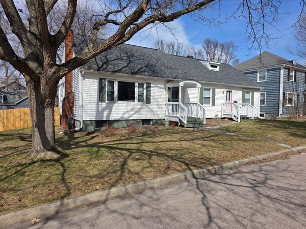 68-70 Morse Place Road, Burlington, VT 05405