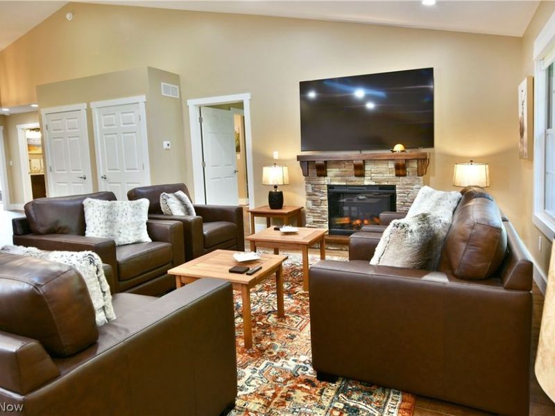 12 Bayview Circle , Cortland, OH 44410 Photo 15