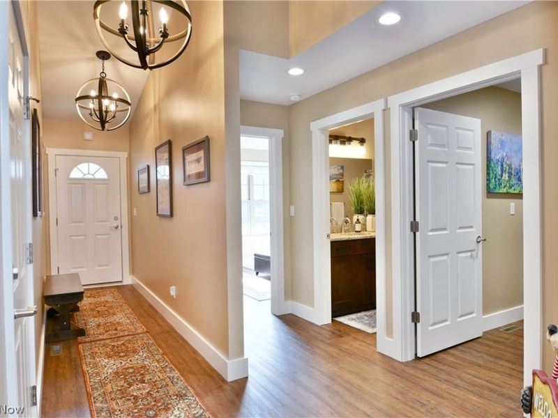 12 Bayview Circle , Cortland, OH 44410 Photo 3