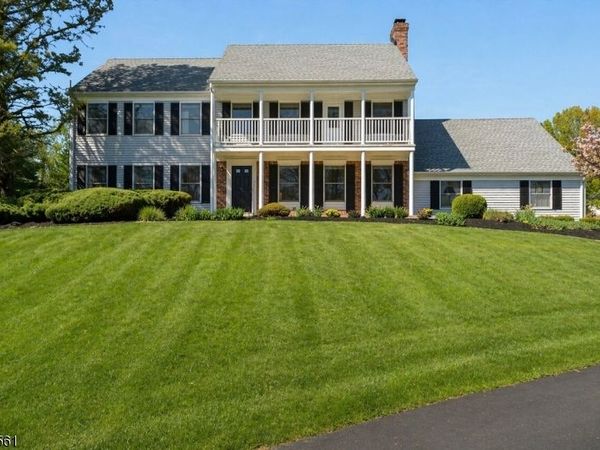 34 Molasses Hill Rd, Clinton, NJ 08833