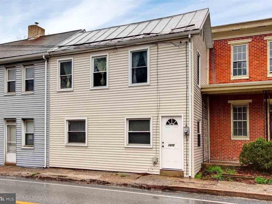 1272 Boiling Springs Road, Boiling Springs, PA 17007 Main Photo