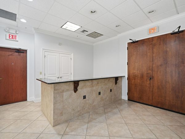 543 Harbor Boulevard, Unit STE 102, Destin, FL 32541