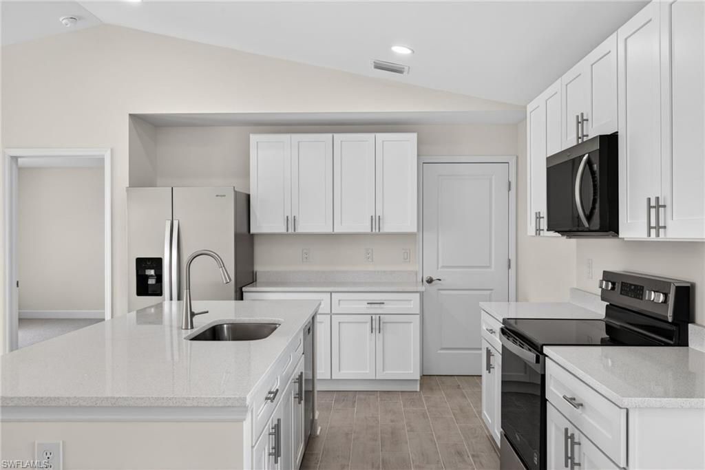 2518 NW 19th Pl, Cape Coral, FL 33993 Photo