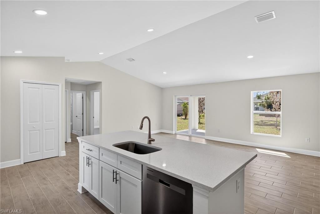 2518 NW 19th Pl, Cape Coral, FL 33993 Photo